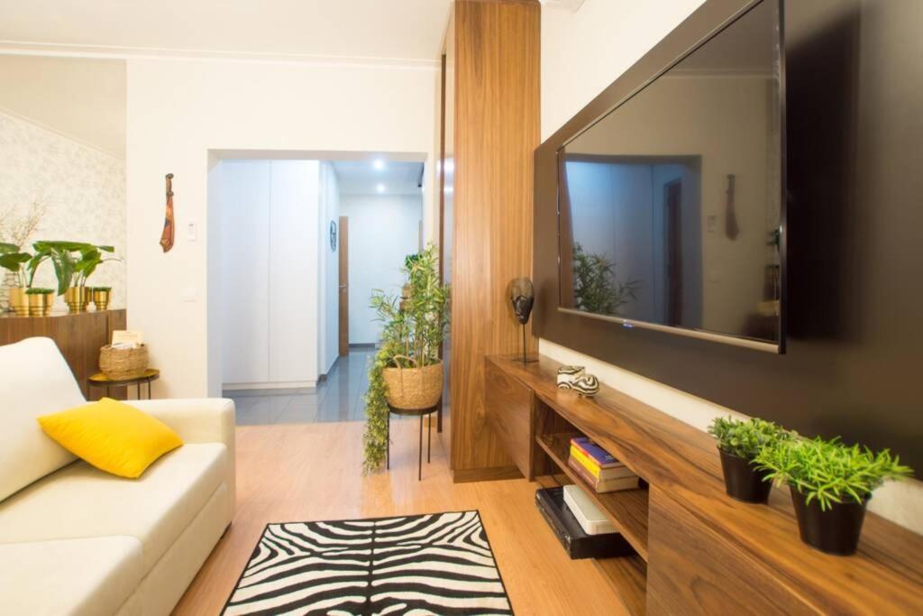 Modern Apartment In Coimbra City Center Buitenkant foto